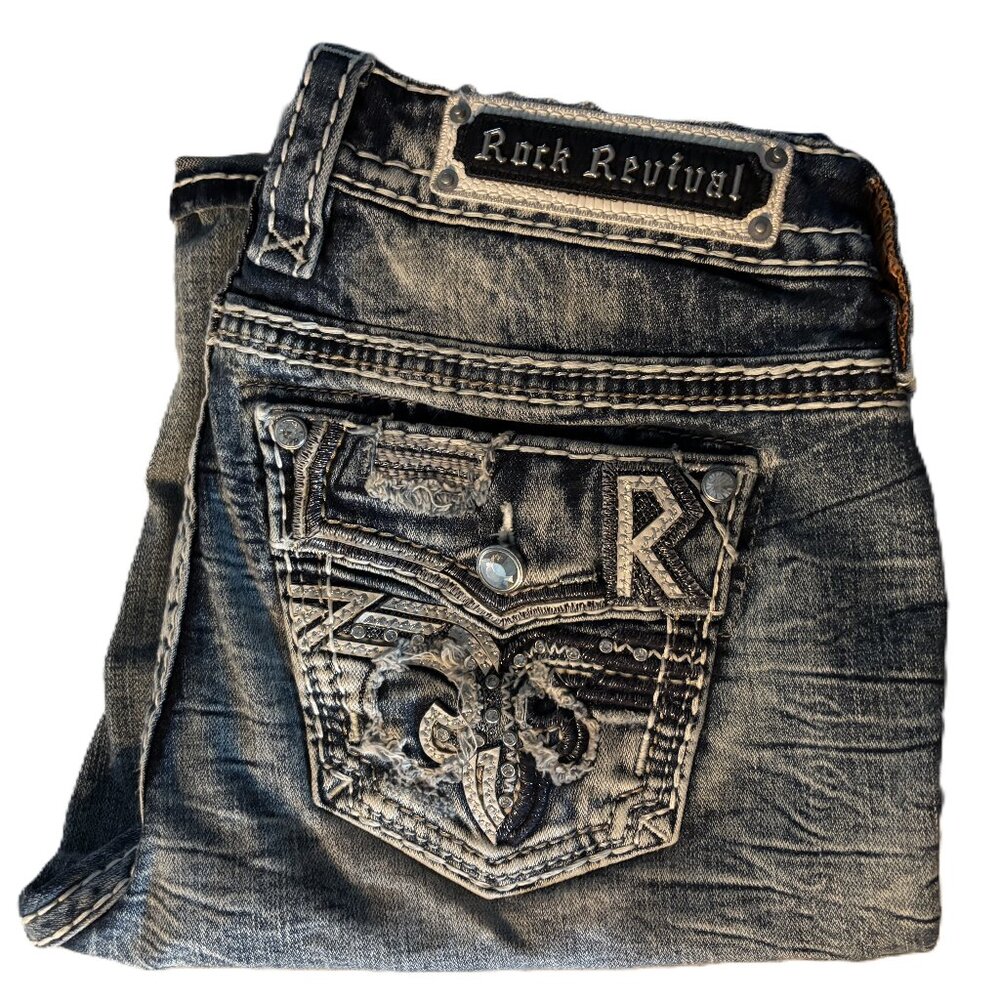Rock Revival Easy Bermuda Shorts Size 29 NWOT